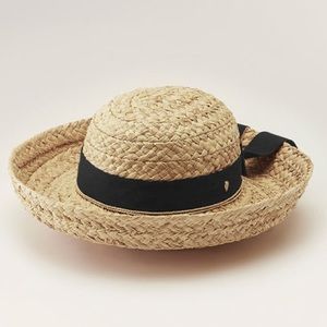Helen Kaminski Classic 5 raffia hat NWOT